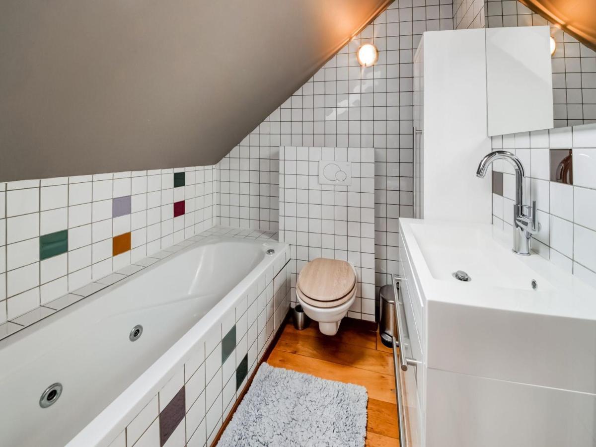 Tranquil Holiday Home In Mont With Bubble Bath Exterior foto